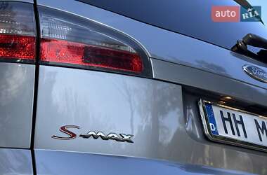 Минивэн Ford S-Max 2009 в 