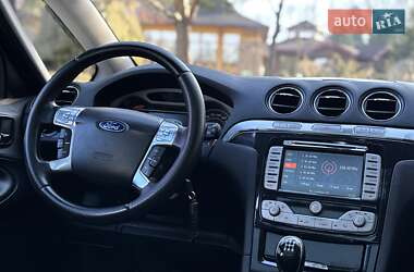 Минивэн Ford S-Max 2009 в 