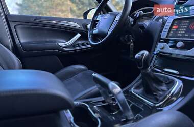 Минивэн Ford S-Max 2009 в 