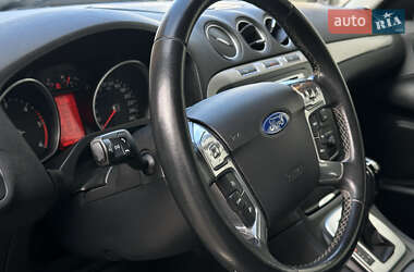 Мінівен Ford S-Max 2013 в 
