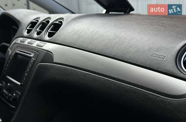 Мінівен Ford S-Max 2013 в 