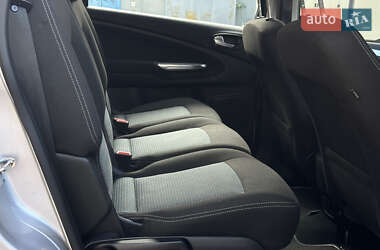Мінівен Ford S-Max 2013 в 