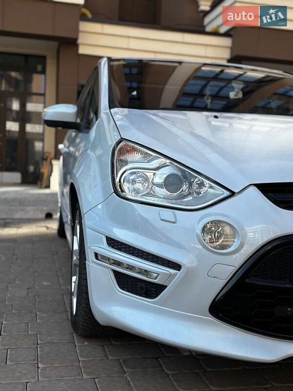 Мінівен Ford S-Max 2014 в Житомирі