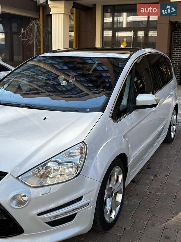 Мінівен Ford S-Max 2014 в Житомирі