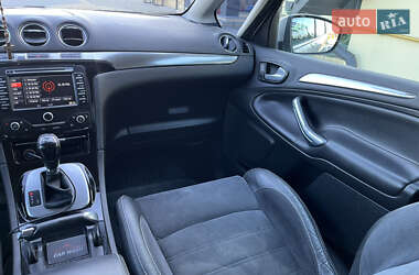 Минивэн Ford S-Max 2013 в 