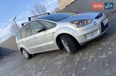 Минивэн Ford S-Max 2006 в 
