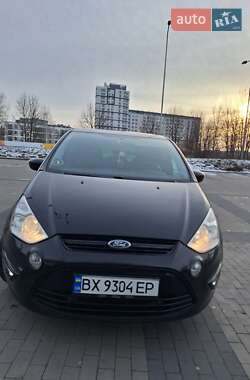 Минивэн Ford S-Max 2013 в 