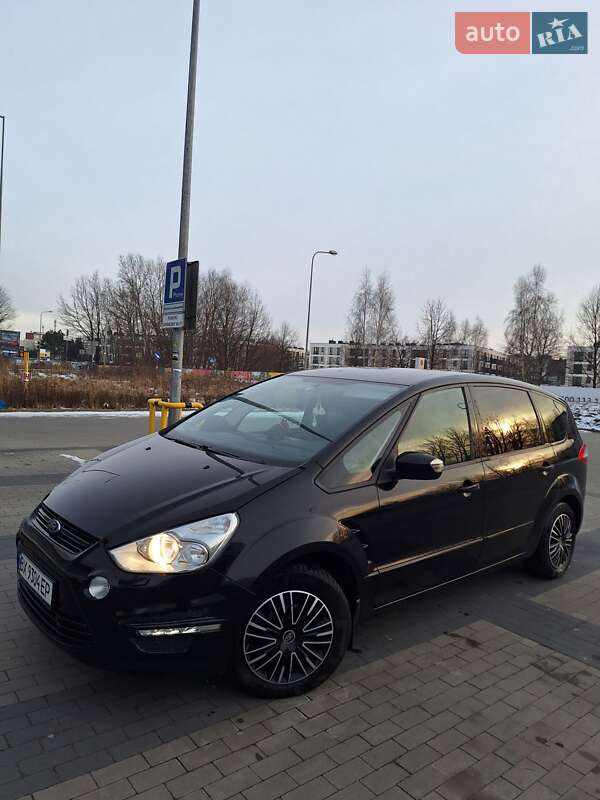 Минивэн Ford S-Max 2013 в Хмельницком