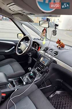 Минивэн Ford S-Max 2013 в 