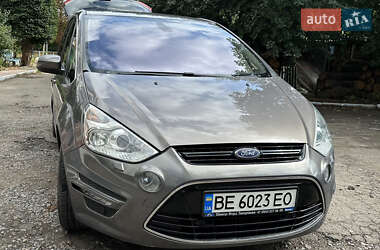 Минивэн Ford S-Max 2013 в 