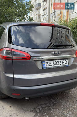 Минивэн Ford S-Max 2013 в 