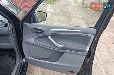 Минивэн Ford S-Max 2007 в 