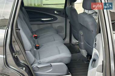 Минивэн Ford S-Max 2006 в 