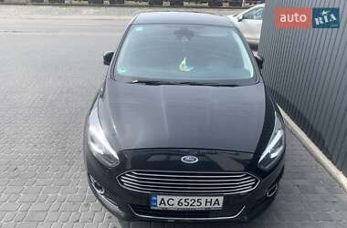 Минивэн Ford S-Max 2015 в 