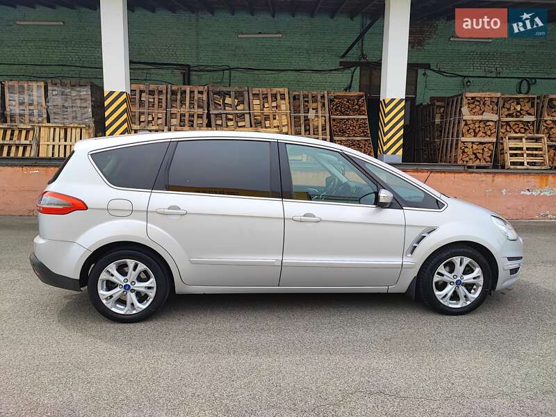 Мінівен Ford S-Max 2012 в Чернігові