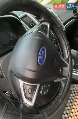 Минивэн Ford S-Max 2016 в 