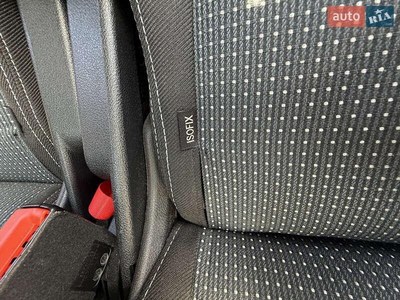 Мінівен Ford S-Max 2011 в Львові
