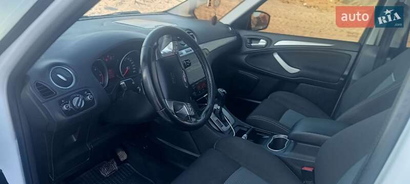 Мінівен Ford S-Max 2013 в Хмільнику