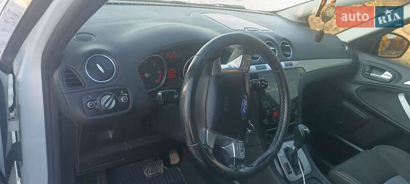 Мінівен Ford S-Max 2013 в Хмільнику