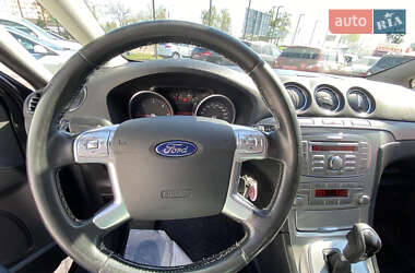 Минивэн Ford S-Max 2009 в 