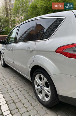 Минивэн Ford S-Max 2011 в 