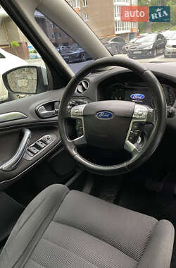 Минивэн Ford S-Max 2011 в 