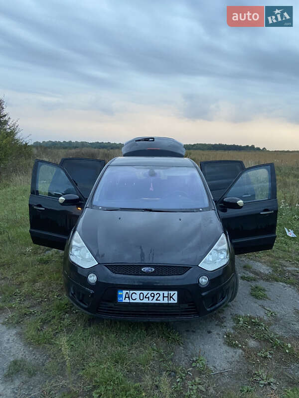 Ford S-Max 2009