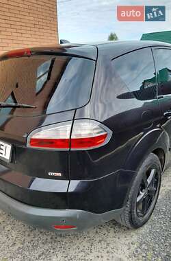 Минивэн Ford S-Max 2006 в 