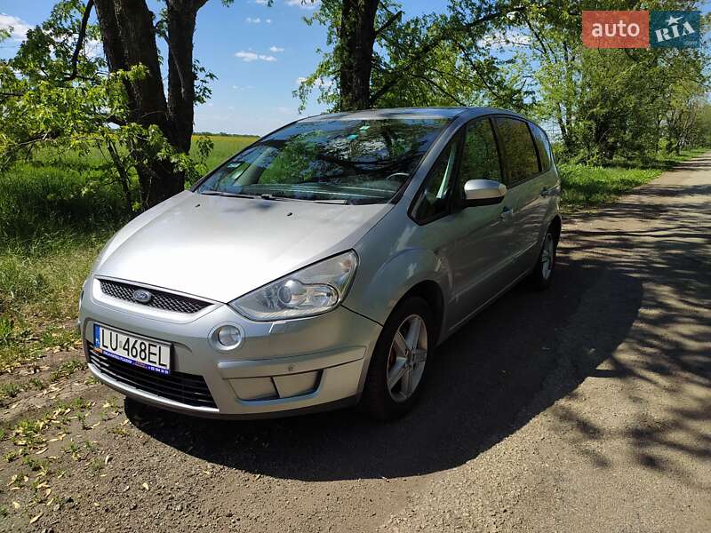 Минивэн Ford S-Max 2006 в Соленом