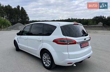 Минивэн Ford S-Max 2013 в 