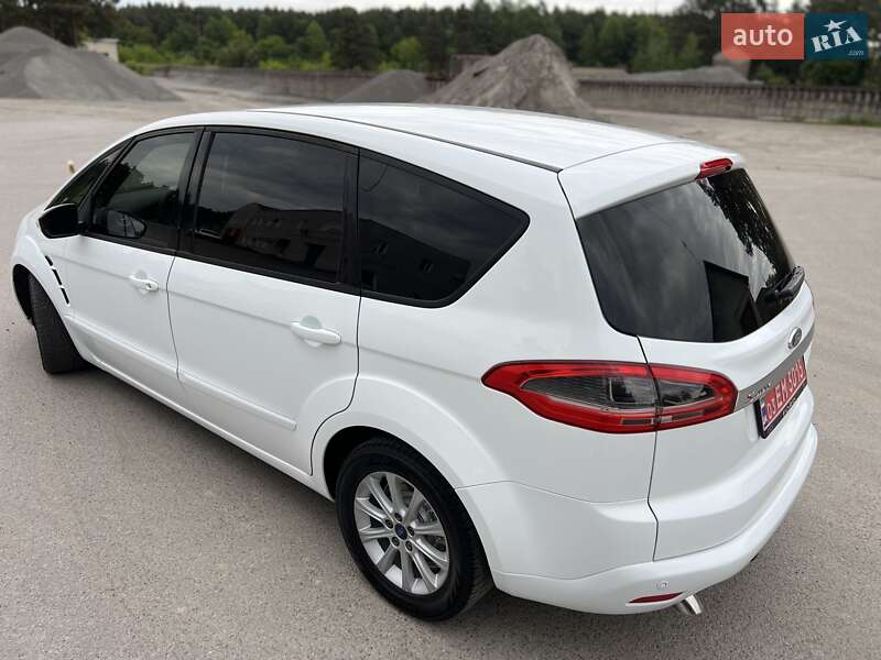 Мінівен Ford S-Max 2013 в Радивиліві