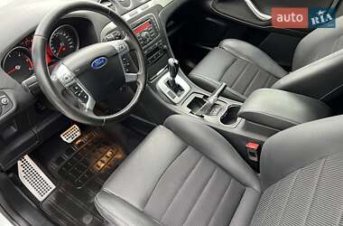 Минивэн Ford S-Max 2013 в 