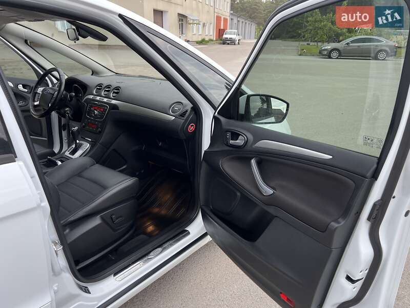 Мінівен Ford S-Max 2013 в Радивиліві