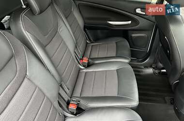 Минивэн Ford S-Max 2013 в 