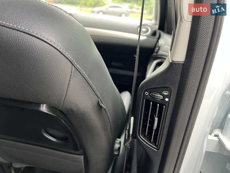 Мінівен Ford S-Max 2013 в Радивиліві