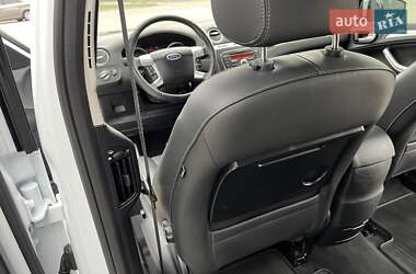 Минивэн Ford S-Max 2013 в 