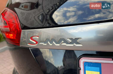 Минивэн Ford S-Max 2011 в 