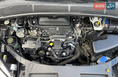 Минивэн Ford S-Max 2011 в 