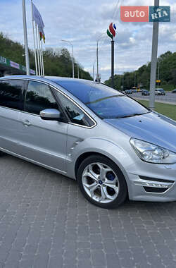 Минивэн Ford S-Max 2014 в Киеве