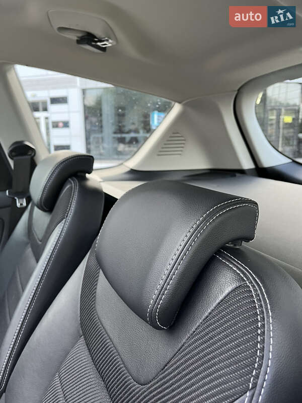 Мінівен Ford S-Max 2014 в Києві