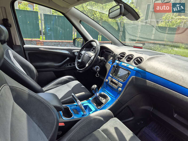 Минивэн Ford S-Max 2008 в Киеве