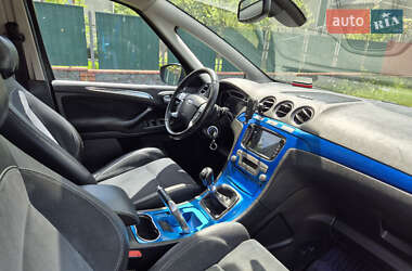 Минивэн Ford S-Max 2008 в 