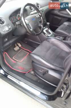 Минивэн Ford S-Max 2012 в 
