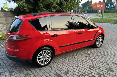 Минивэн Ford S-Max 2012 в 