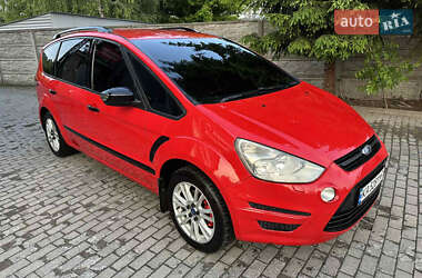 Минивэн Ford S-Max 2012 в 