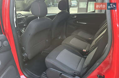 Минивэн Ford S-Max 2012 в 