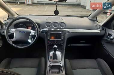 Минивэн Ford S-Max 2013 в 