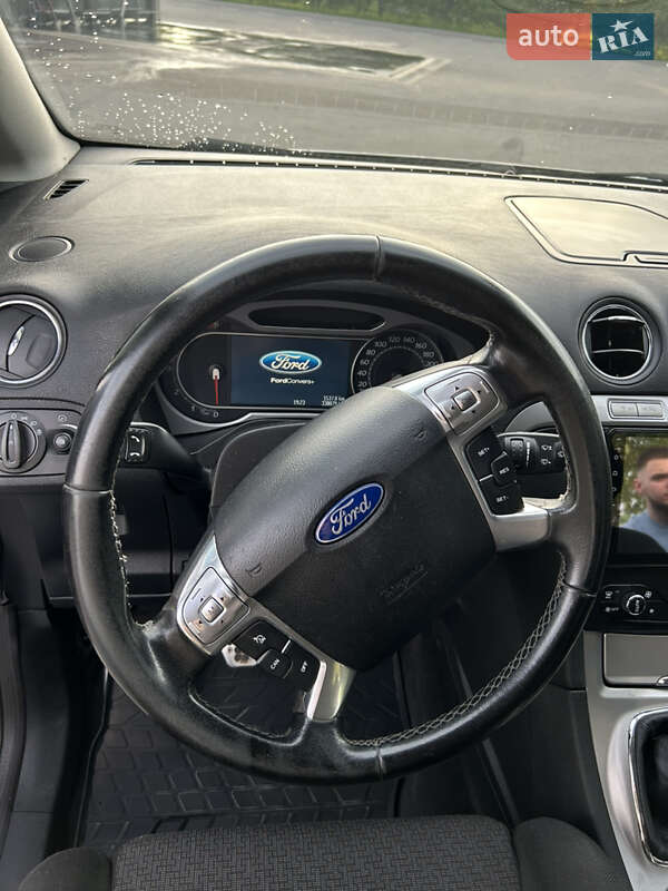 Минивэн Ford S-Max 2009 в Надворной
