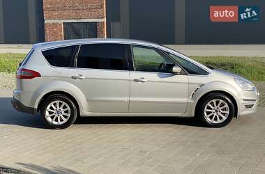 Минивэн Ford S-Max 2013 в 