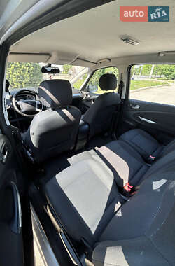 Минивэн Ford S-Max 2009 в 